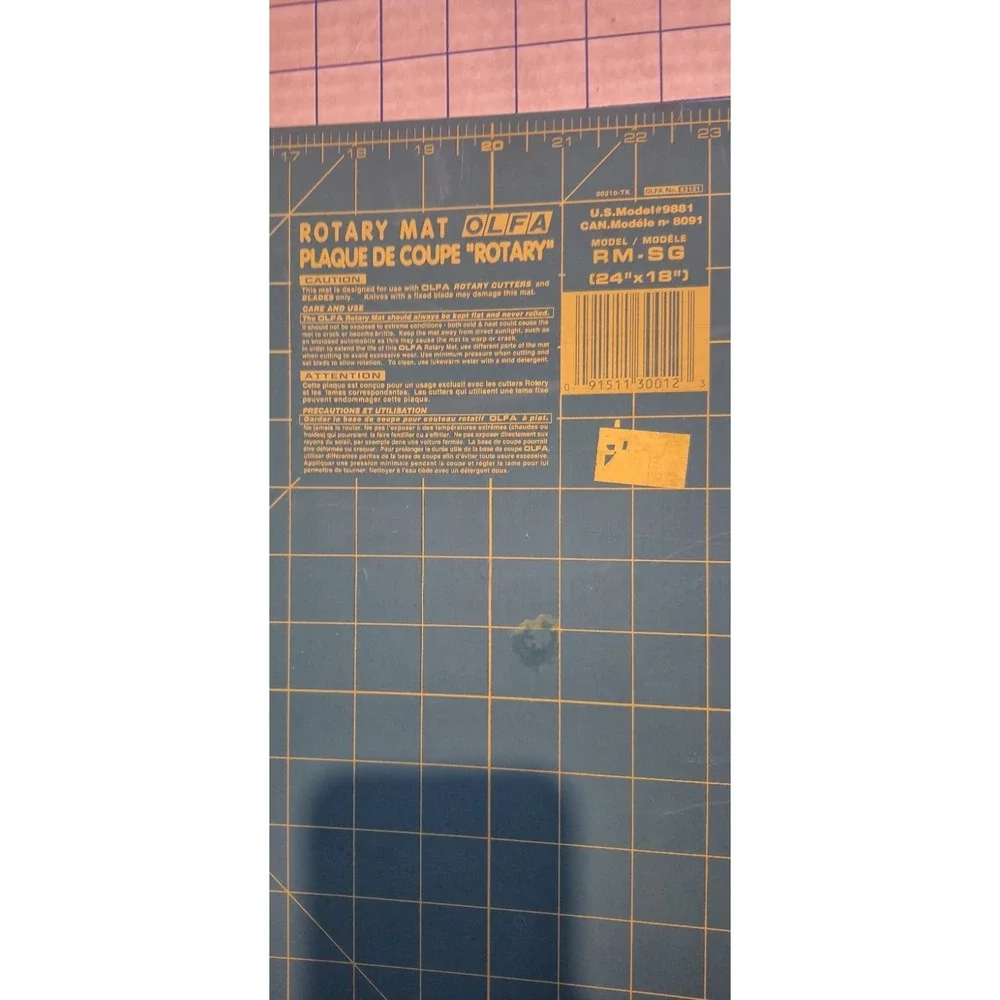 OLFA 24x18 Rotary Cutting Mat RM-SG‎ + Large Dritz Craft Cutting Mat Lot